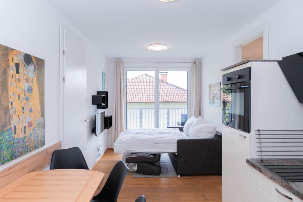 Modern Apartment With Private Balcony Near City Center Viena Exterior foto