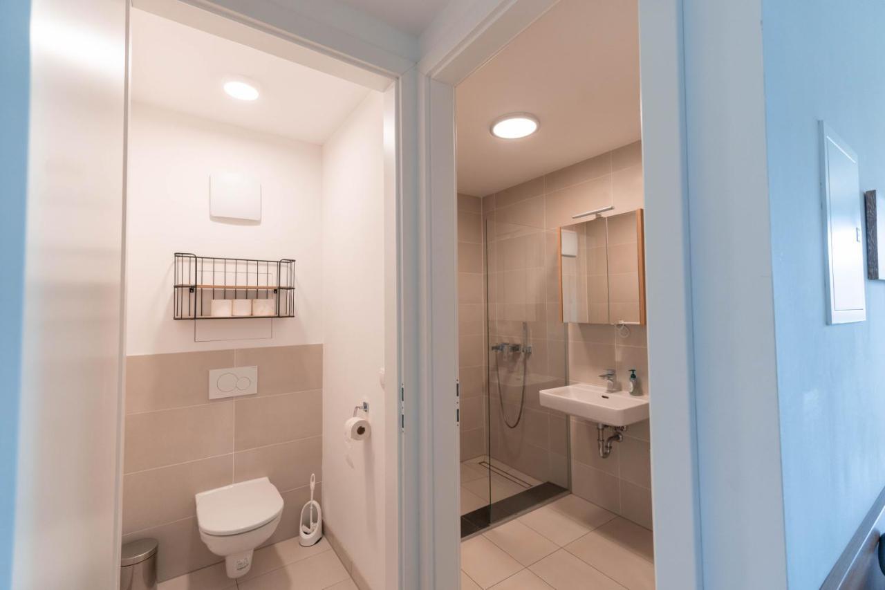 Modern Apartment With Private Balcony Near City Center Viena Exterior foto